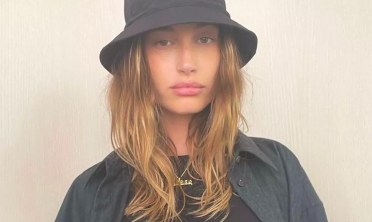 HÖLGYEK, FIGYELEM! Ez a 4 kabát lesz a tavasz legnagyobb trendje! - Fotók