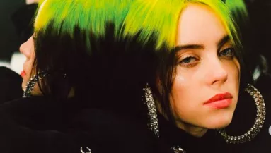 FOTÓK: Billie Eilish ismét hajszínt váltott - és alaposan meg is nyírbálták