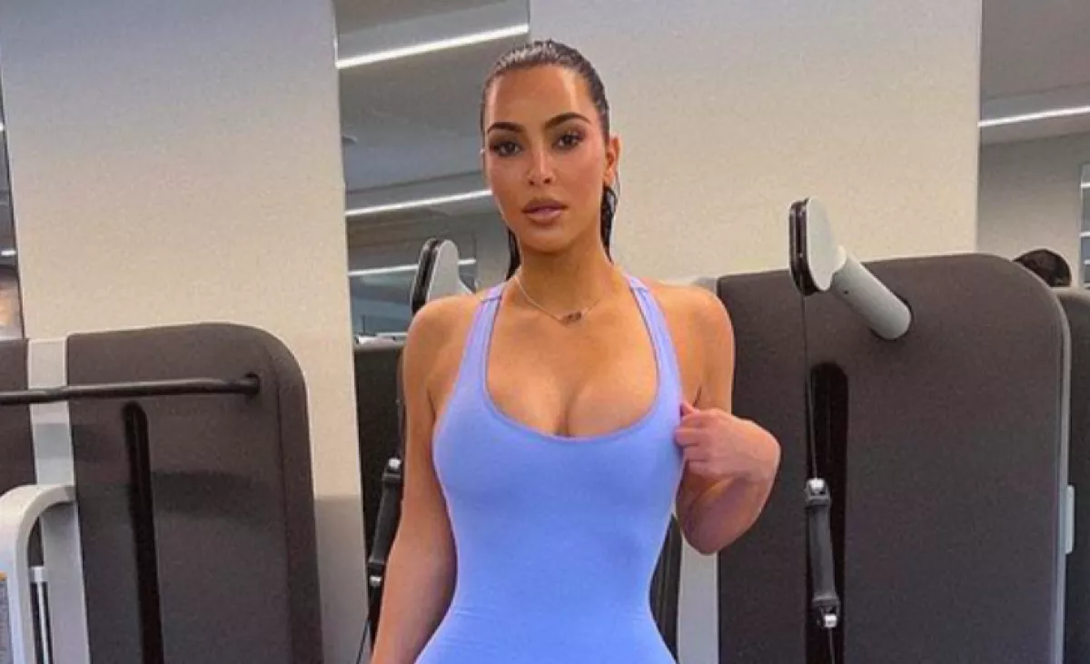 ÚJABB POFON: Nem csak Kanye West-et cserélte le Kim Kardashian - Fotó
