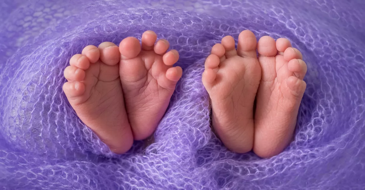 Hatalmas örömhír: megszülettek a magyar színésznő ikerlányai - Fotó