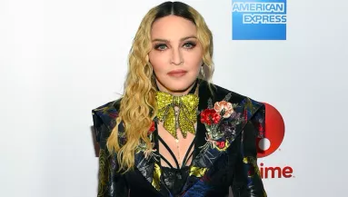 Fiatalító forrásba esett? - Tizenévesre photoshoppolta magát Madonna - FOTÓK
