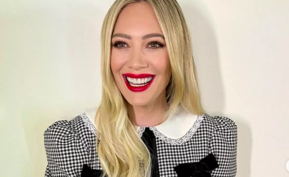 Mama-baba trend 2022: Hilary Duff és lánya paparazzi képei felrobbantják a netet!