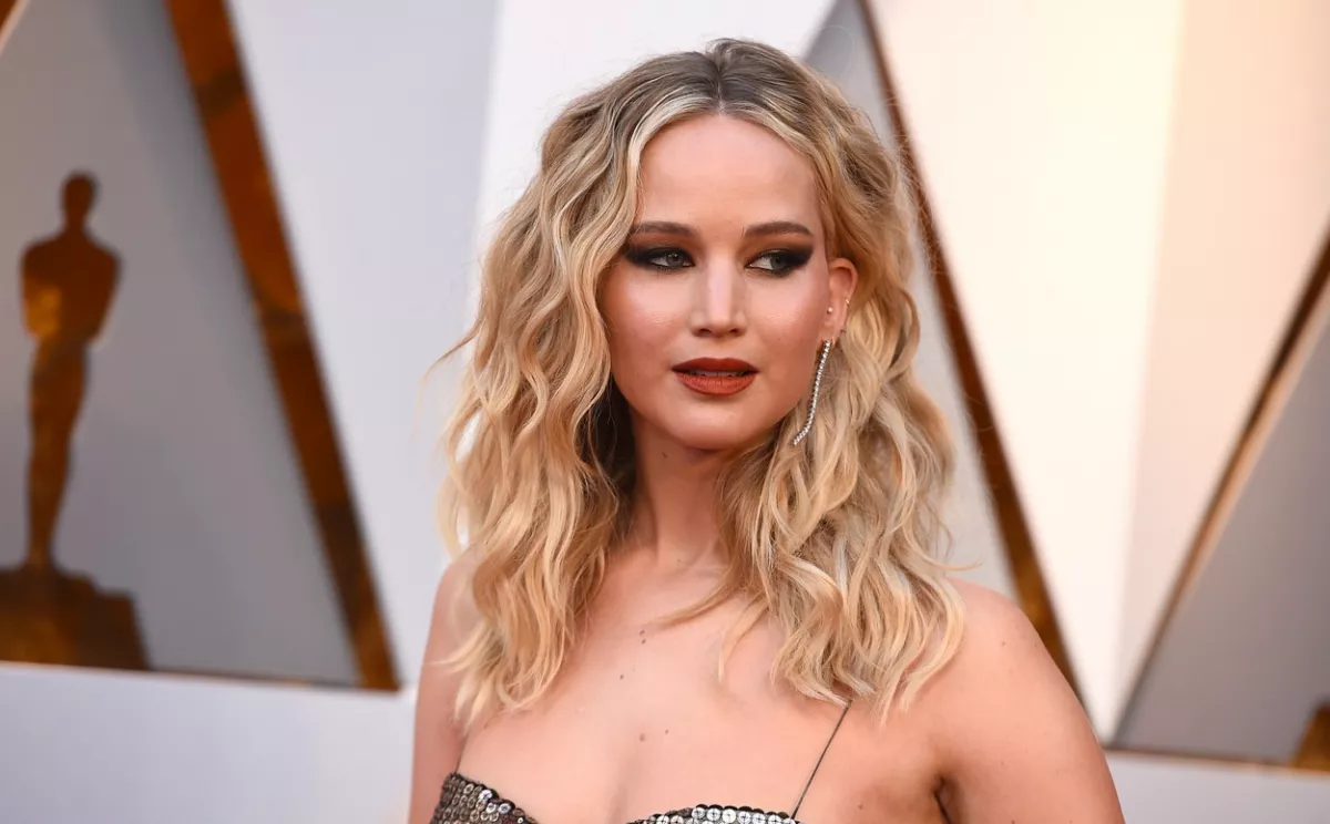 BRÉKING: Jennifer Lawrence világra hozta első gyermekét - Fotók