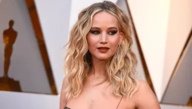 BRÉKING: Jennifer Lawrence világra hozta első gyermekét - Fotók