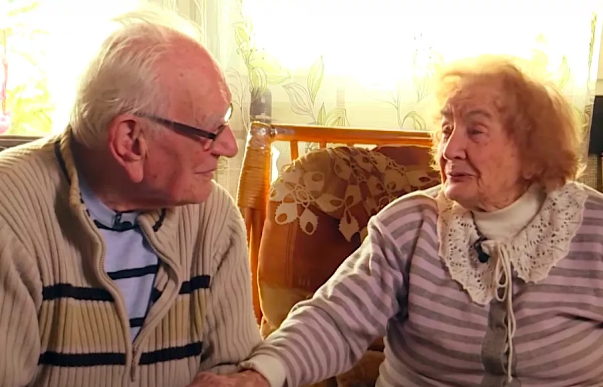 "Szívdobogás" - Laci bácsi és Margit néni videója letarolja a magyar Facebook-ot!