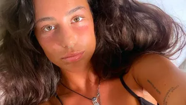 Extrém helyre varratott tetkót Tóth Andi - Fotók