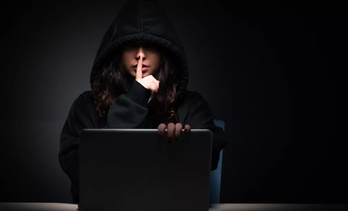 VIGYÁZZ! Ez a 3 csillagjegy folyamatosan kémkedik a párja után!