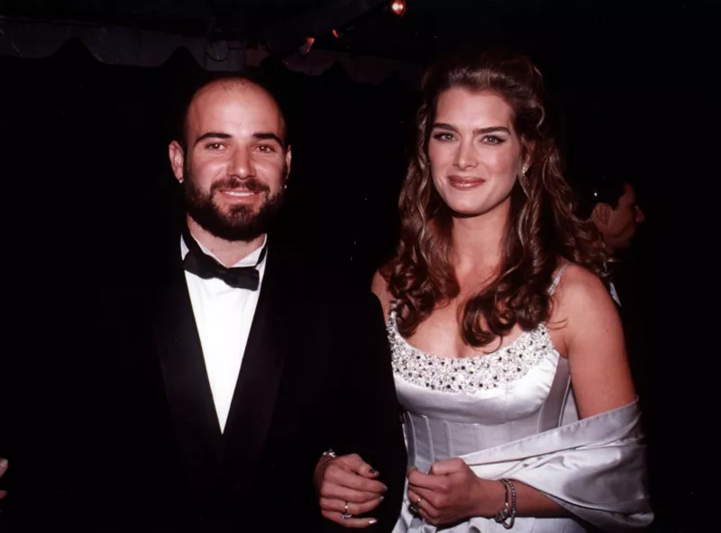 Brooke Shields és Andre Agassi