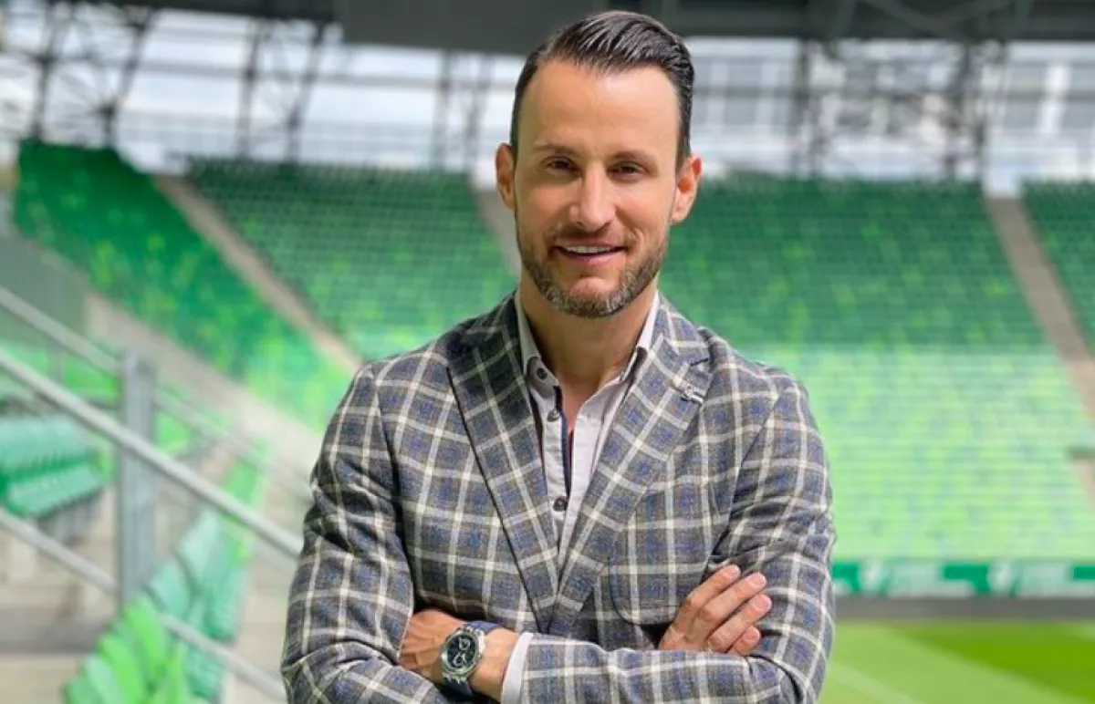 NEM TAGADTA: ez az énekesnő lehet Csuti új szerelme - Videó