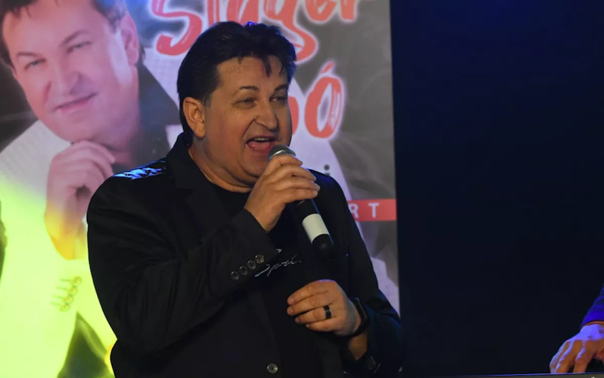 Sokan aggódnak: kórházba került a magyar mulatóssztár