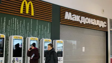 IDEA és Ványa bácsi néven nyithatnak az Oroszországban bezárt IKEA-k és McDonalds-ok - Fotók