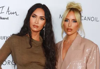 Ízléstelen szettben sokkolt Christina Aguilera, Megan Fox gyönyörű ruhában tarolt - Fotók
