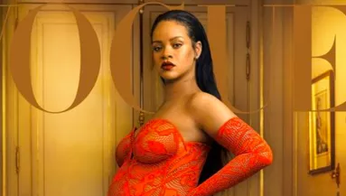 Csipke bodyban pózol a Vogue címlapján a várandós Rihanna - Fotók