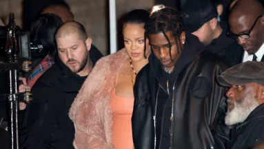 Döbbenet! Letartóztatták Rihanna gyermekének az apját - Ezzel gyanúsítják