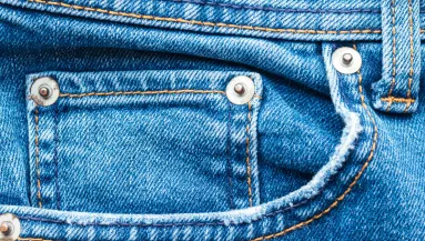 Miért vannak a farmerokon kis szegecsek? - Most eláruljuk Neked