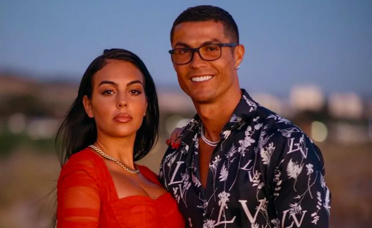 Kiderült a titok: így hívják Ronaldo és Georgina kislányát - Fotó