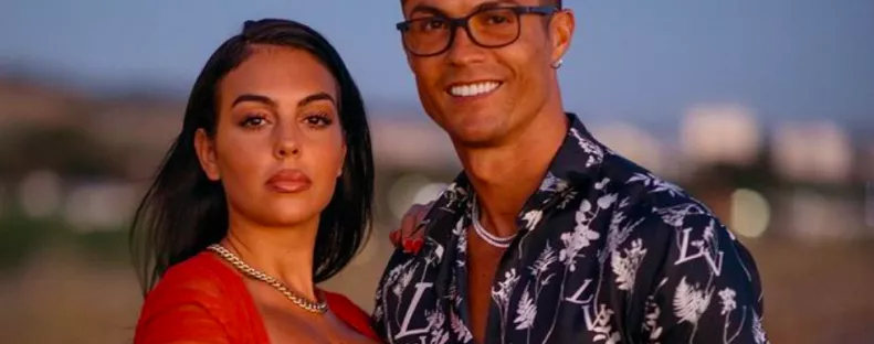 Kiderült a titok: így hívják Ronaldo és Georgina kislányát - Fotó