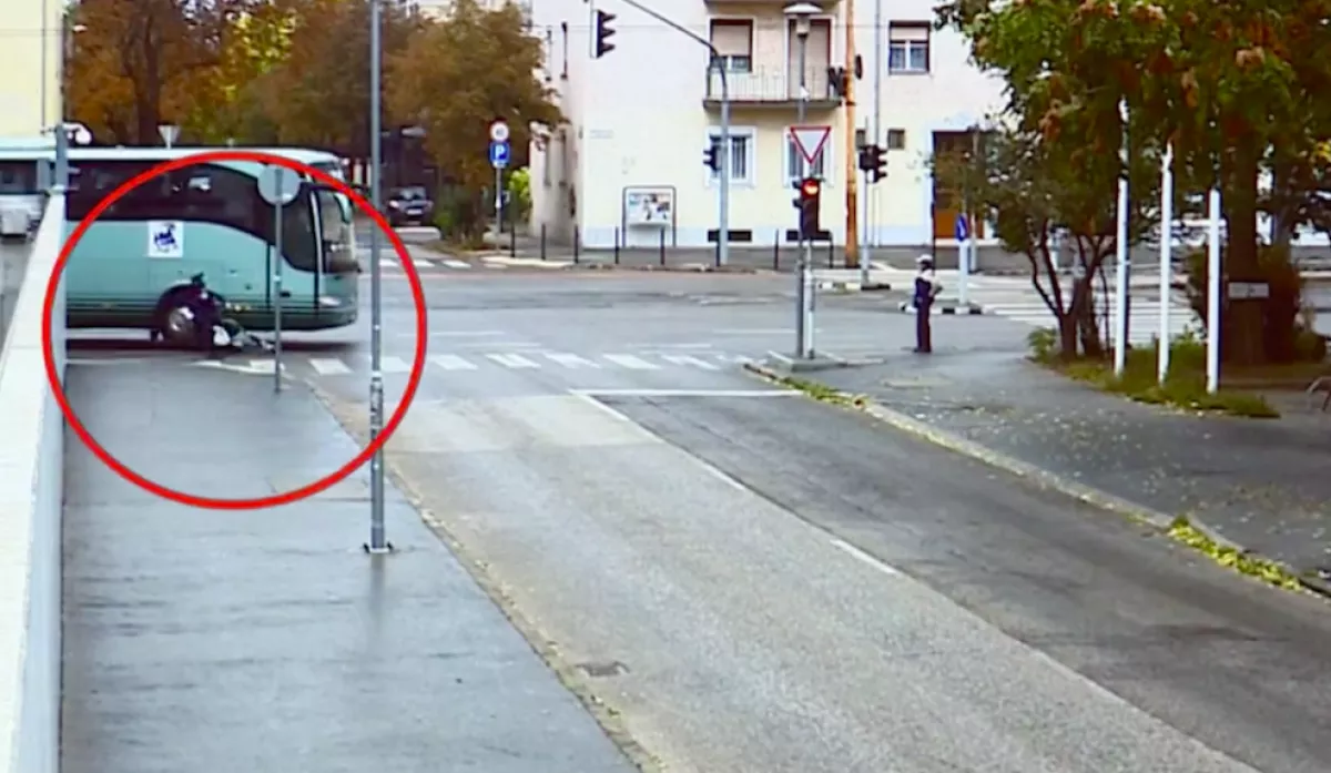 Drámai videó: rollerest gázolt halálra egy busz Budapesten - Videó