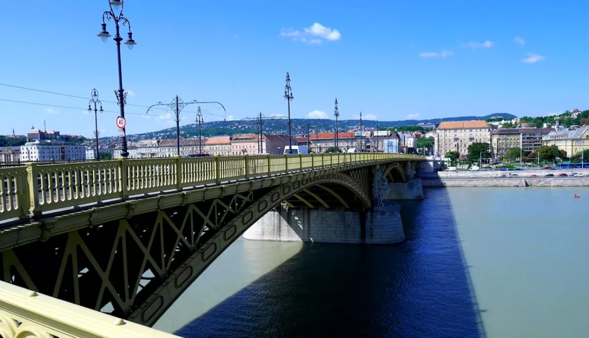 Női holttestet találták a Dunában a Margit-hídnál