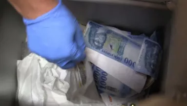 Elfogták: "Öltözködős tolvajként" vonul be a bűnügyi krónikákba a 16 éves nagykőrösi fiú - Fotók