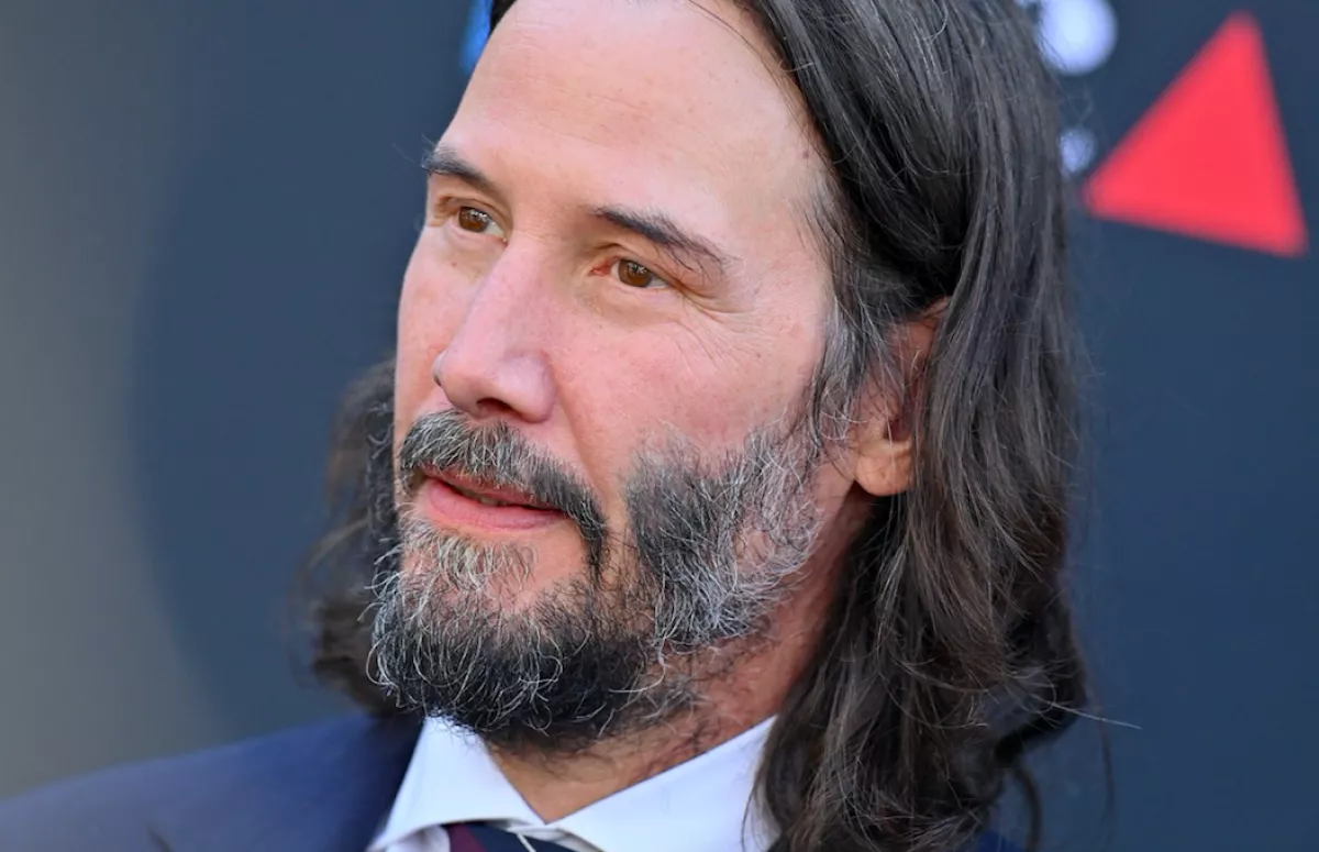 Kézenfogva jelent meg szerelmével a vörös szőnyegen Keanu Reeves - Három év után... - Fotók