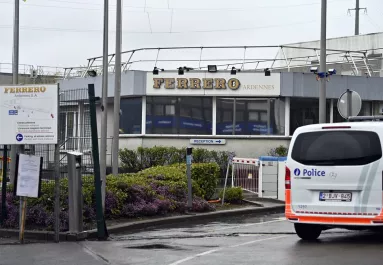 Razzia a Ferrero-nál! - Megdöbbentő dolog derült ki a szalmonella-botránnyal kapcsolatban - Fotók