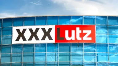 Ne igyál belőle! Mérgező anyagok miatt visszahívták a népszerű áruházlánc egyik poharát