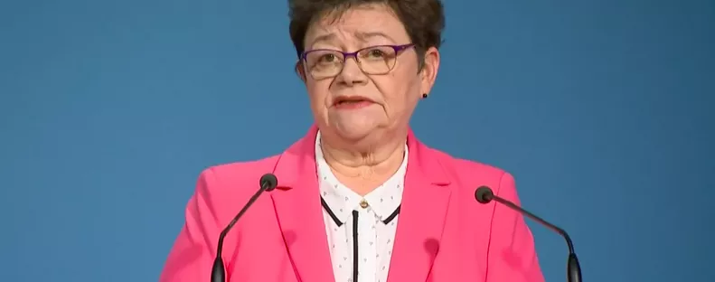 Riadót fújt Müller Cecília - 0 órakor életbe is lépett