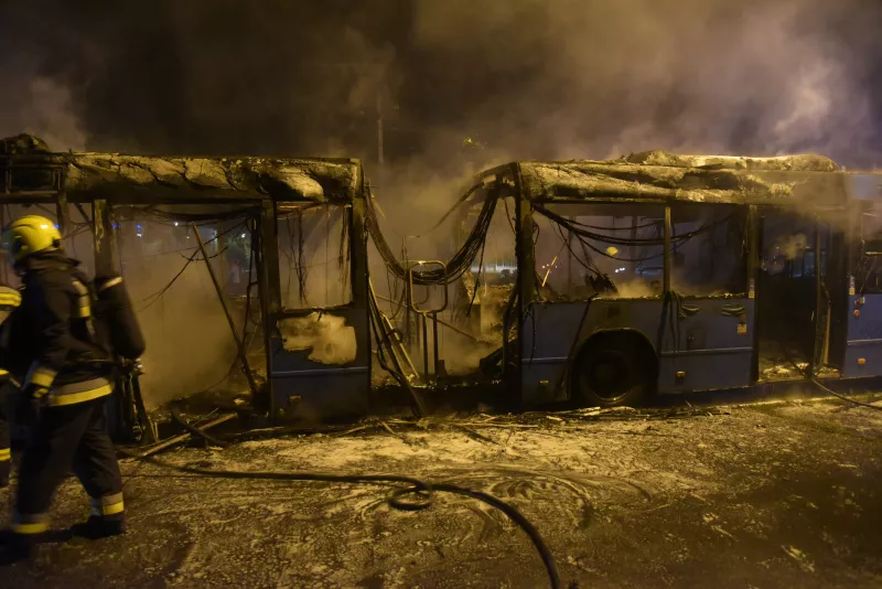 Busz égett az Üllői úton