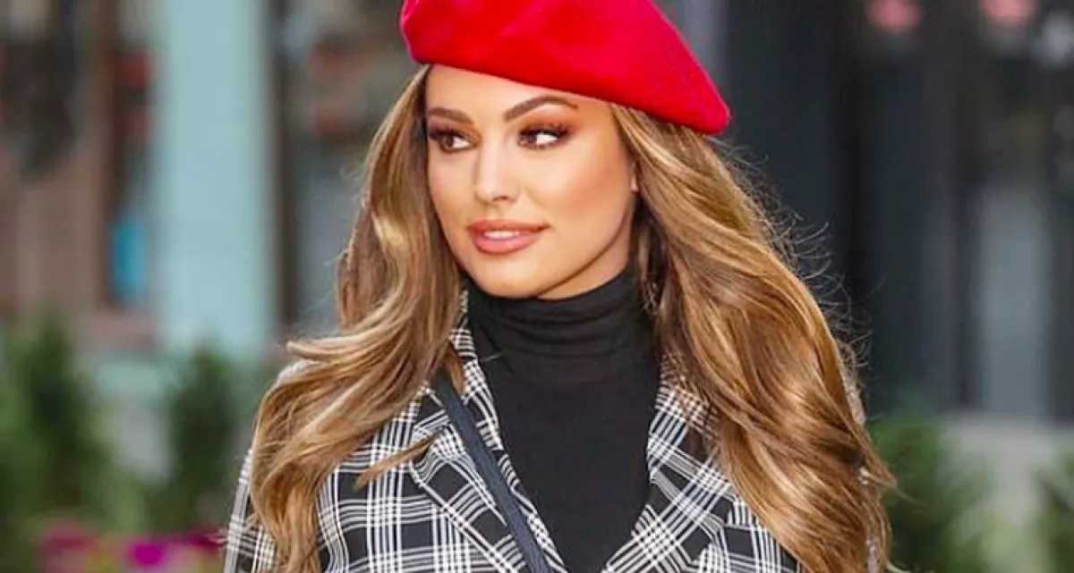 Férjhez ment a modell, akinek a teste a tudósok szerint a legtökéletesebb - Fotók