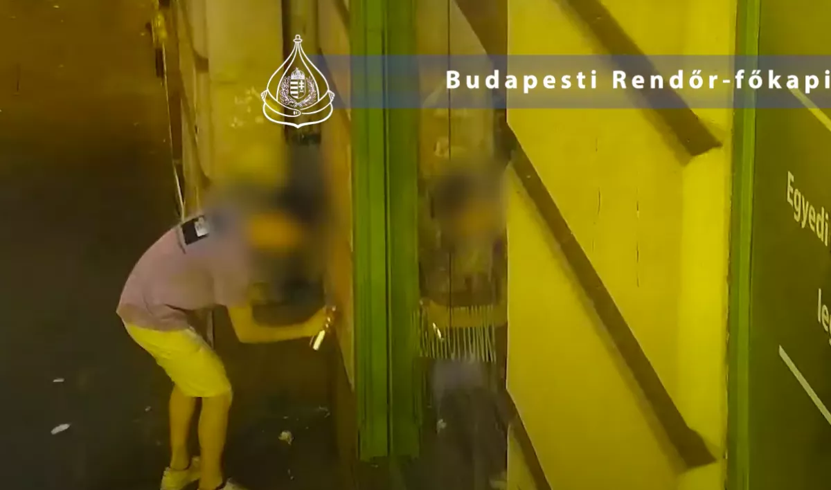 Terézvárosi falakat graffitiztek össze, meglepő dolgot mondott az egyikük a rendőröknek - Videó