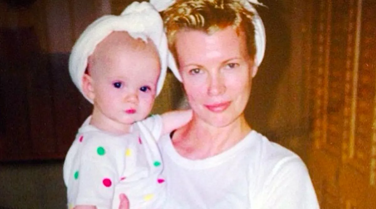 Ilyen cuki kislány volt Kim Basinger lánya - Ma már mindenét megmutatja - Fotók