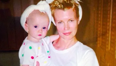 Ilyen cuki kislány volt Kim Basinger lánya - Ma már mindenét megmutatja - Fotók