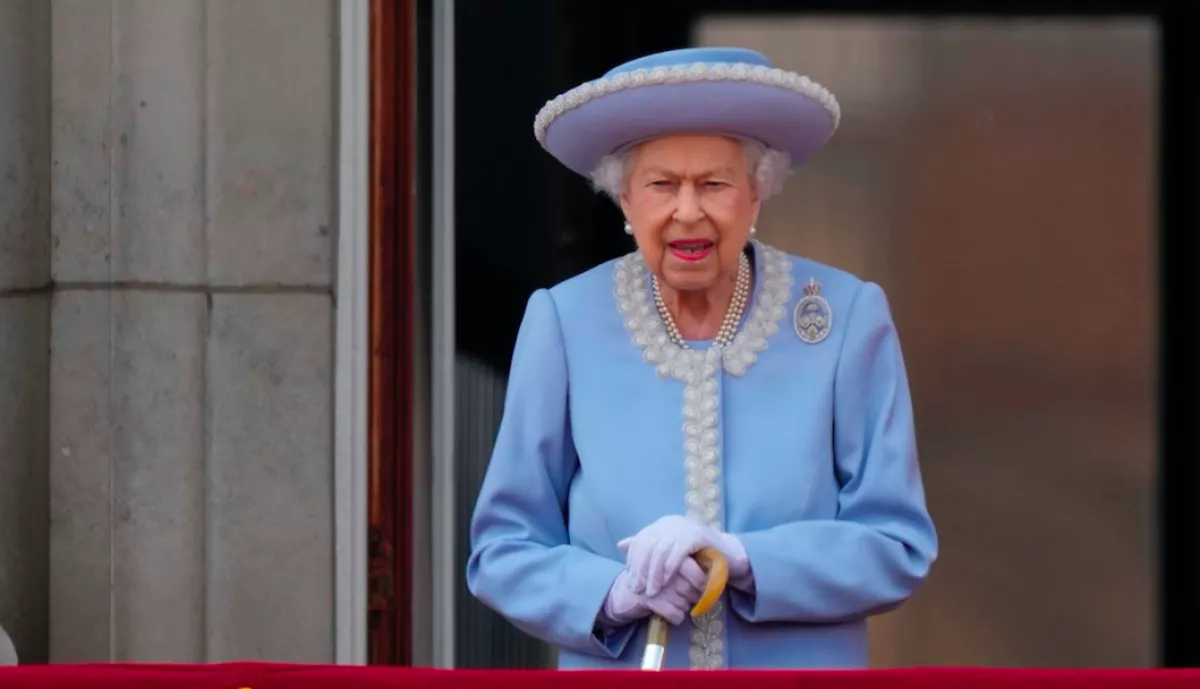 Leleplezték: Erzsébet királynő megváltoztatta unokája nevét