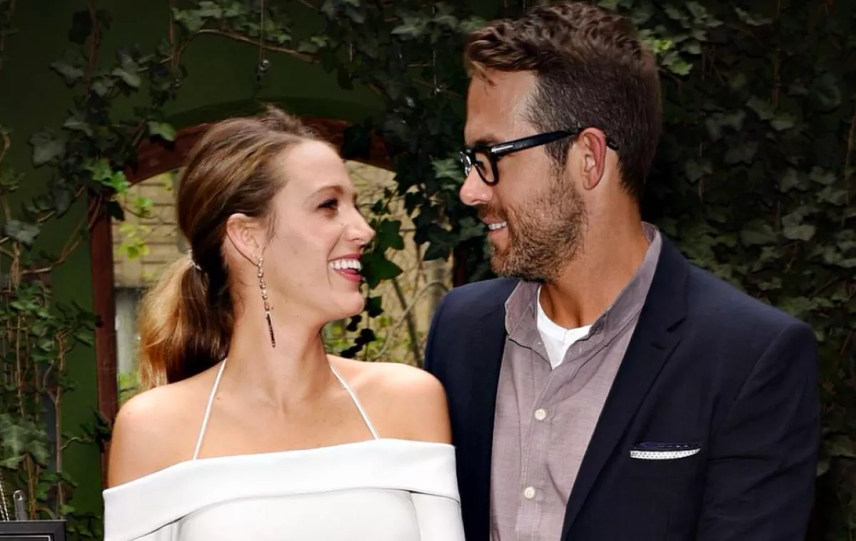 Negyedik gyermekét várja a magyarok kedvenc sztárpárja - Fotó