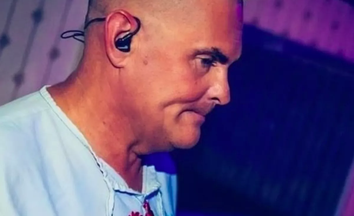 Milliókkal tartozik a magyar sztár az exének - állítja, és feljelentette