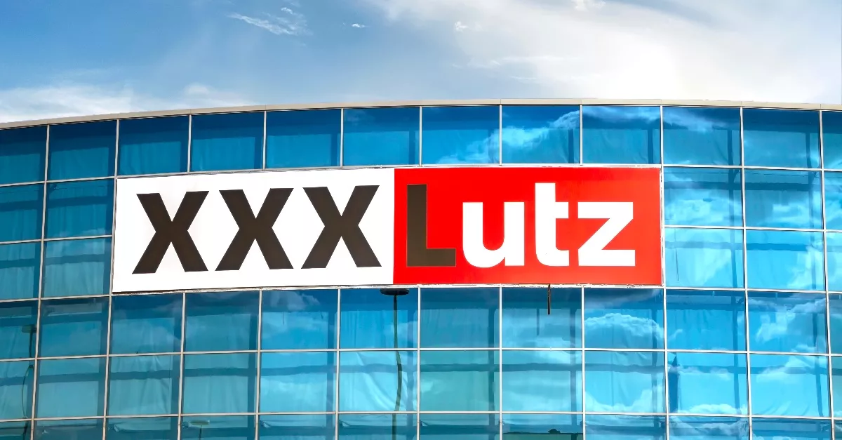 Ne igyál belőle! Mérgező anyagok miatt visszahívták a népszerű áruházlánc poharát