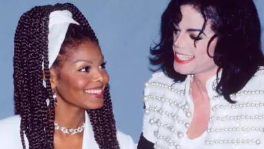 Az 56 éves Janet Jackson már úgy néz ki, mint Jacko a halála előtt - Fotók