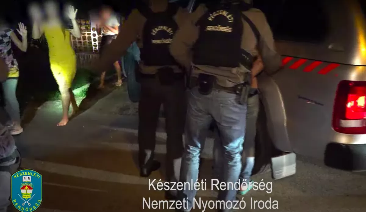 Nőkből keresett milliókat László, de egy férfit is találtak a portáján - Kiderült, miért - Fotók