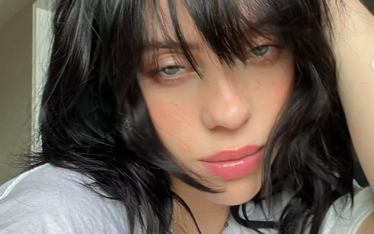 11 év korkülönbség: új szerelmével fotózták le Billie Eilisht - Videó