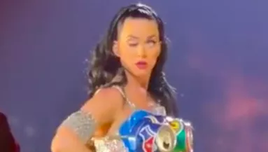 Sokkoló videó a neten: koncertjén esett le Katy Perry jobb szeme - Kiderült az oka
