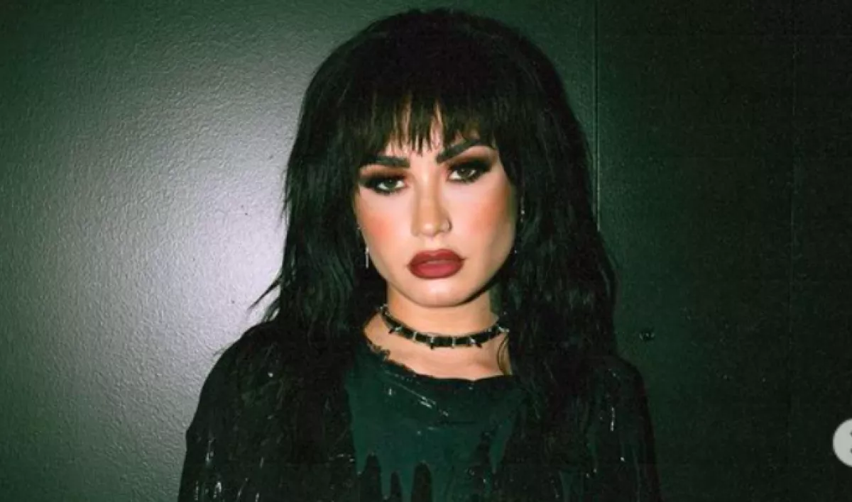 Pattanások? Vagy más? - Demi Lovato friss képei megdöbbentik a rajongóit