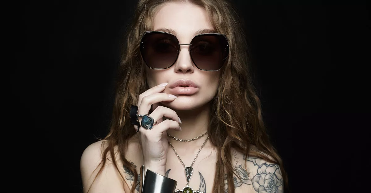 Csavargó, villám,... - Ezek voltak 2022 női tetkótrendjei! - Fotók