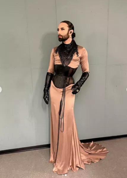 Conchita Wurst ruha