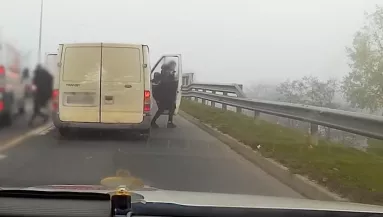Sokkoló videó: így lőttek az embercsempészek a magyar rendőrökre - Videó