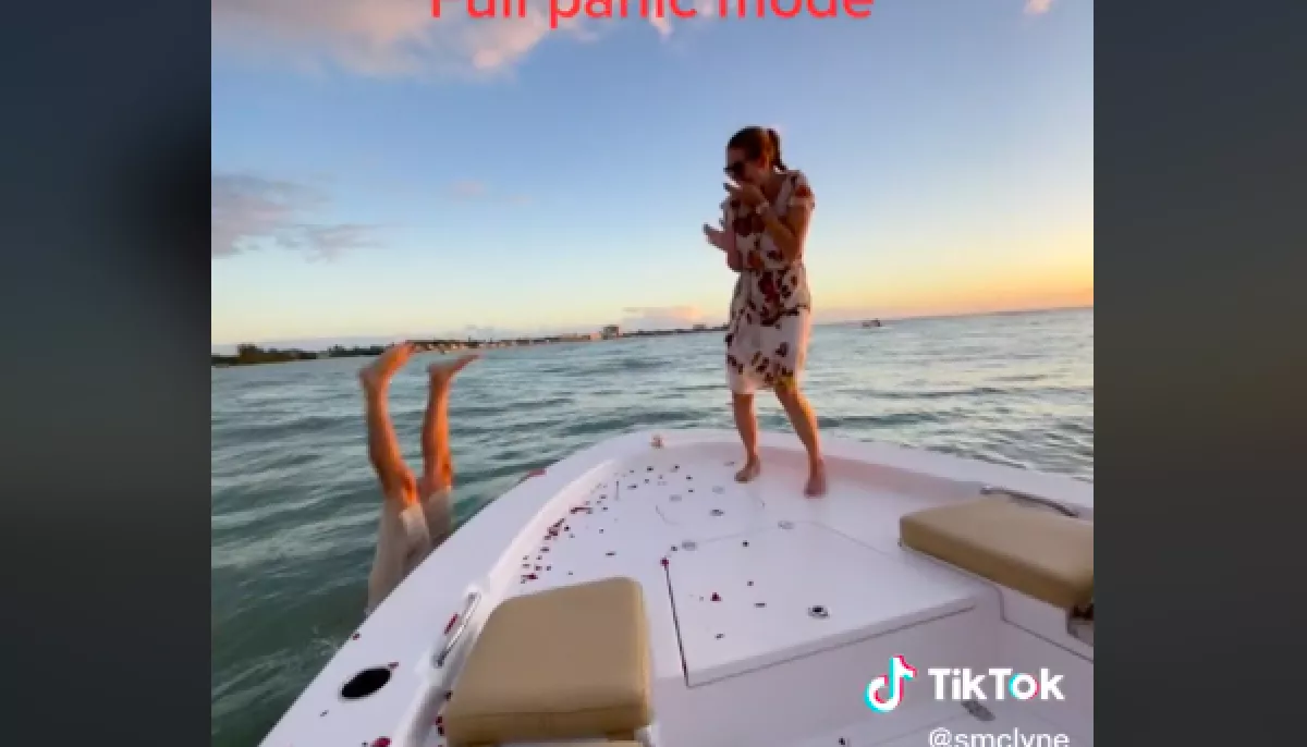 Romantikus lánykérést tervezett a srác, az élet tragikomédiát csinált belőle - Videó