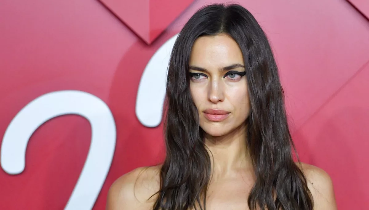 The Fashion Awards: Rita Ora meztelen-, Irina Shayk H&M ruhában jelent meg