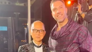 Világraszóló magyar siker: Merő Péternek egy világsztár adta át a díjat - Videó