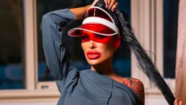 45 milliót költött, hogy élő Barbie-vá operálják - sokkoló lett