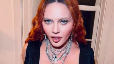 Se ruha, se más: de mi történik Madonnával? - Fotók